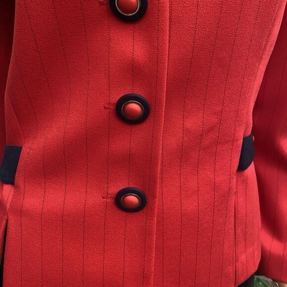 Red Blazer Jacket Women Sz 10 Fitted Black Vtg Made USA New York Pin Stripe - Picture 11 of 14